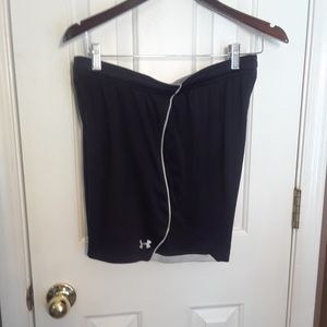 Nwot LARGE UNDER ARMOUR MENS SHORTS